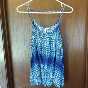 Blue Hangten tank